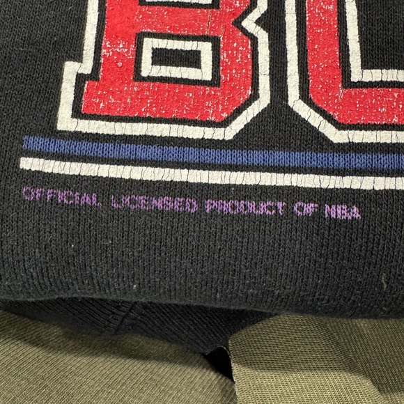 Vintage Early 90’s Chicago Bulls Graphic Sweatshirt Black Size XL USA Made - Picture 8 of 9